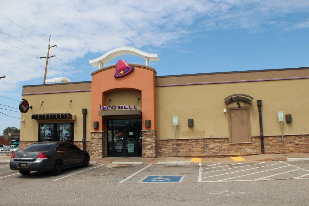 Picture of Taco Bell 5215 Lomas Blvd NE, Albuquerque, NM 87110