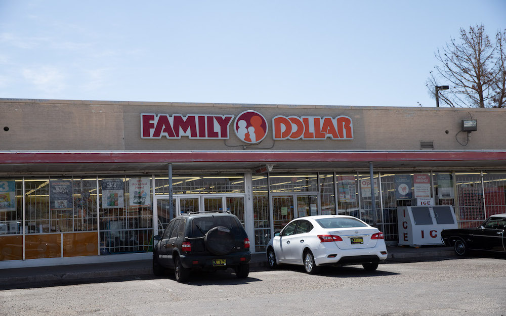 Picture of Family dollar 1114 Candelaria Rd NW, Albuquerque, NM 87107