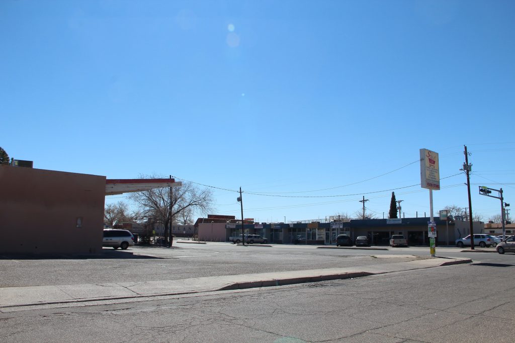 Picture of Souf M Food Stores 1600 Carlisle Blvd SE, Albuquerque, NM 87106